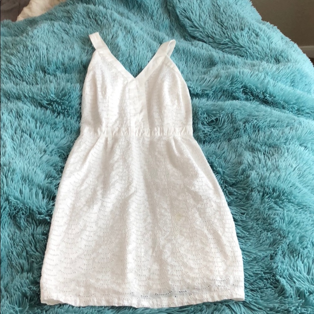 WHITE DRESS